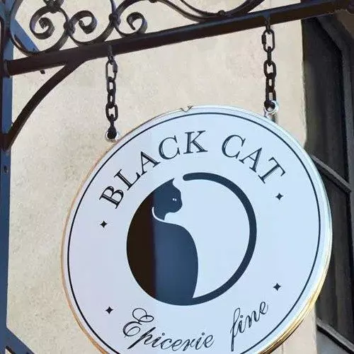 Enseigne-Black-Cat-Avignon